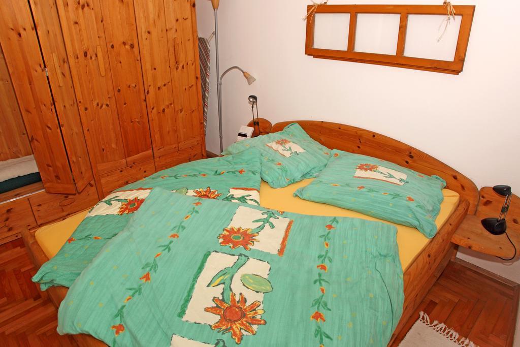 Apartment Mima Hvar