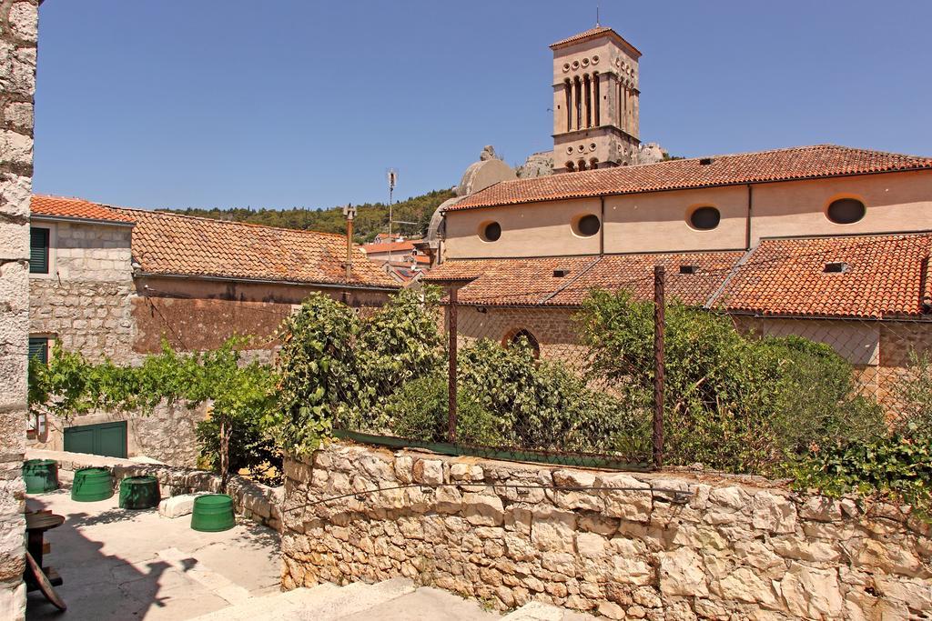 Mima Hvar